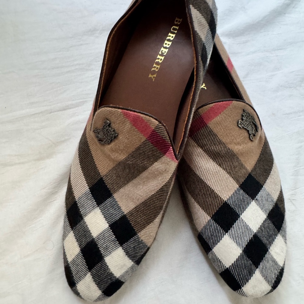 Burberry Women's Plaid Loafers - Beige and Black - Picture 6 of 7
